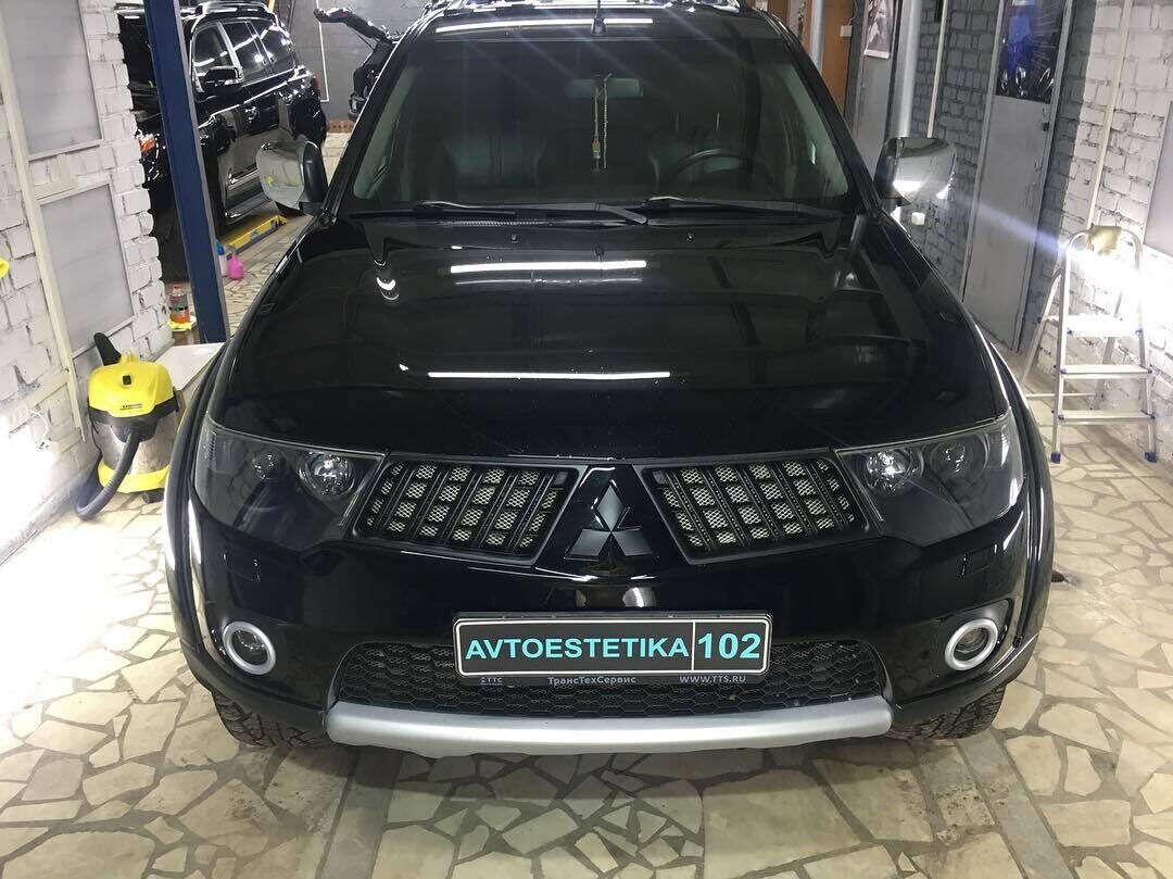 Mitsubishi Pajero антихром